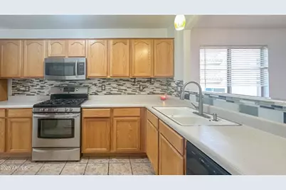 13225 W Port Royale Lane, Surprise, AZ 85379 - Photo 9