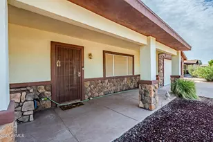 637 S Copper Dr, Apache Junction, AZ 85120 - Photo 13