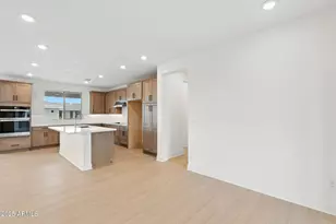 2121 W Sonoran Desert Dr, Phoenix, AZ 85085 - Photo 19