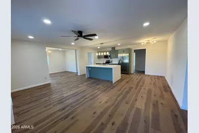 1819 W Morten Avenue, Phoenix, AZ 85021 - Photo 7