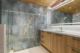 6842 E Earll Dr, Scottsdale, AZ 85251 - Photo 13