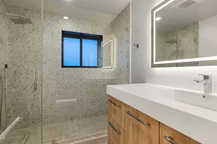 6842 E Earll Dr, Scottsdale, AZ 85251 - Photo 17