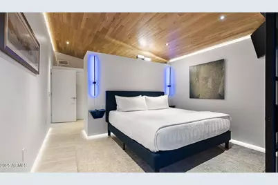 6842 E Earll Drive, Scottsdale, AZ 85251 - Photo 11