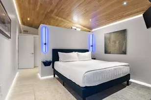 6842 E Earll Dr, Scottsdale, AZ 85251 - Photo 11