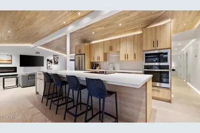 6842 E Earll Drive, Scottsdale, AZ 85251 - Photo 9