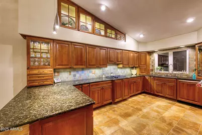 5664 S Equestrian Place, Hereford, AZ 85615 - Photo 7