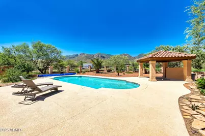 5664 S Equestrian Place, Hereford, AZ 85615 - Photo 5