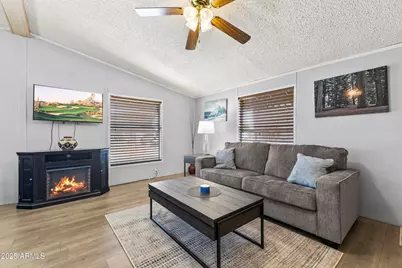 1280 N Ironwood Drive #6, Apache Junction, AZ 85120 - Photo 3