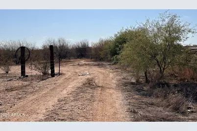 20625 W Skinner Drive #-, Wittmann, AZ 85361 - Photo 7