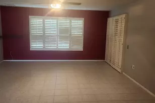 10544 W Campana Dr, Sun City, AZ 85351 - Photo 9