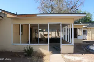 1913 N 22nd Pl, Phoenix, AZ 85006 - Photo 21