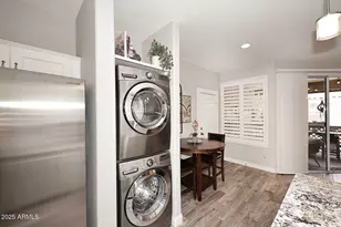 1633 E Lakeside Dr, Gilbert, AZ 85234 - Photo 11