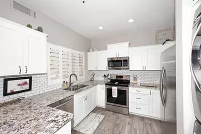 1633 E Lakeside Drive #160, Gilbert, AZ 85234 - Photo 5