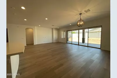 16162 W Questa Drive, Surprise, AZ 85387 - Photo 9