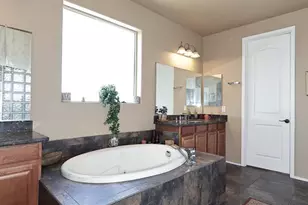 10204 S 43rd Ave, Laveen, AZ 85339 - Photo 27