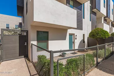 325 E Coronado Road #10, Phoenix, AZ 85004 - Photo 1