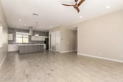 325 E Coronado Road #10, Phoenix, AZ 85004 - Photo 5