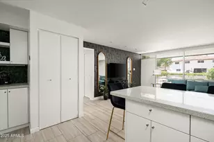 7601 E 2nd St, Scottsdale, AZ 85251 - Photo 9