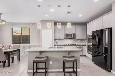 304 N 78th Place, Mesa, AZ 85207 - Photo 3