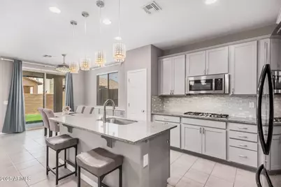 304 N 78th Place, Mesa, AZ 85207 - Photo 9