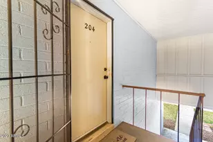 2532 W Berridge Ln, Phoenix, AZ 85017 - Photo 3