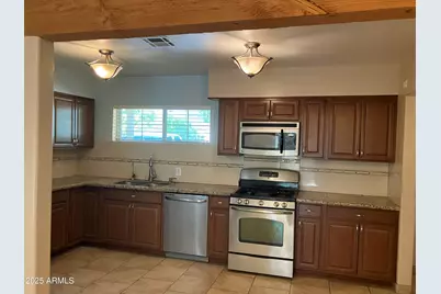 6750 N 11th Place, Phoenix, AZ 85014 - Photo 5