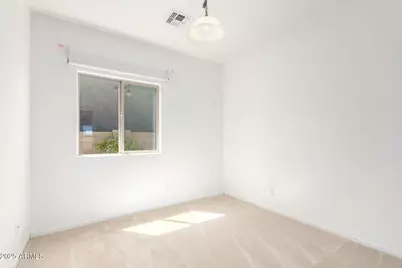 1747 W Straight Arrow Lane, Phoenix, AZ 85085 - Photo 23