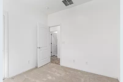 1747 W Straight Arrow Lane, Phoenix, AZ 85085 - Photo 21