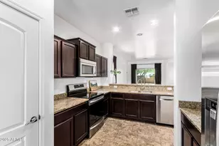 1747 W Straight Arrow Ln, Phoenix, AZ 85085 - Photo 7