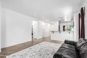 1747 W Straight Arrow Ln, Phoenix, AZ 85085 - Photo 3