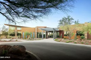 2830 E Crest Ln, Phoenix, AZ 85050 - Photo 33