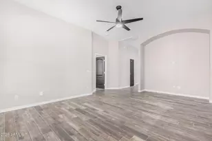 6617 W Molly Ln, Phoenix, AZ 85083 - Photo 17