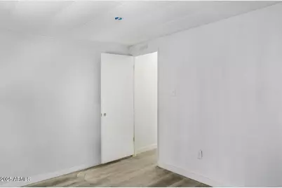 805 N Dysart Road #33, Avondale, AZ 85323 - Photo 9