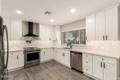 1813 W Earll Drive, Phoenix, AZ 85015 - Photo 11