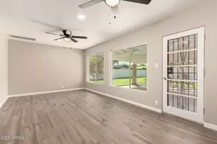 1813 W Earll Dr, Phoenix, AZ 85015 - Photo 7