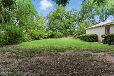 22 E 15th Street E, Tempe, AZ 85281 - Photo 79