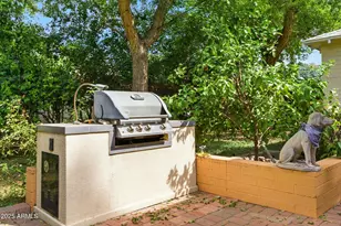 22 E 15th Street E, Tempe, AZ 85281 - Photo 69