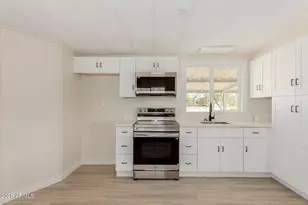 13297 N Hettick Ln, Florence, AZ 85132 - Photo 11