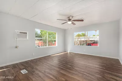 19401 N 7th Street, Phoenix, AZ 85024 - Photo 11