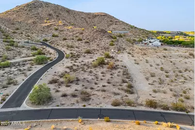 3249 W Highlands Drive, Buckeye, AZ 85396 - Photo 9