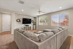 62 W Hackberry Ave, San Tan Valley, AZ 85140 - Photo 19