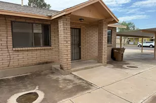 712 E 17th St, Douglas, AZ 85607 - Photo 1