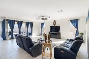 5863 N 86th Ln, Glendale, AZ 85305 - Photo 9