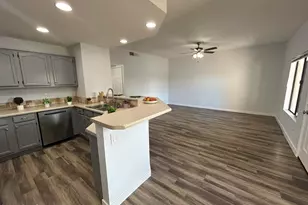 11666 N 28th Dr, Phoenix, AZ 85029 - Photo 3