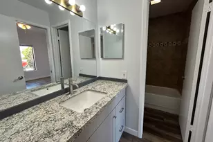 11666 N 28th Dr, Phoenix, AZ 85029 - Photo 7