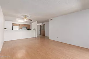 1021 S Greenfield Rd, Mesa, AZ 85206 - Photo 9