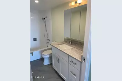 2323 N Central Avenue #1802, Phoenix, AZ 85004 - Photo 31