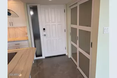 2323 N Central Avenue #1802, Phoenix, AZ 85004 - Photo 9