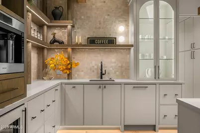 6126 E Joshua Tree Lane, Paradise Valley, AZ 85253 - Photo 9