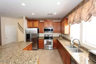 15808 W Shaw Butte Dr, Surprise, AZ 85379 - Photo 19